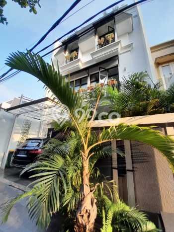 Jual Rumah Luas Megah Dengan View Cantik di Pondok Indah, Jakarta Selatan Jual Rumah Luas Megah Dengan View Cantik di Pondok Indah, Jakarta Selatan