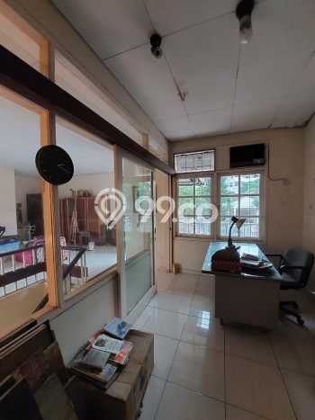 Hunian Elit LB 190m2 Siap Huni Desain Elegan di Lebak Bulus, Jakarta Selatan Hunian Elit LB 190m2 Siap Huni Desain Elegan di Lebak Bulus, Jakarta Selatan