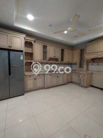 Hunian Kondisi Baik Disewakan di Kemang, Jakarta Selatan LT 700m2, LB 800m2 Hunian Kondisi Baik Disewakan di Kemang, Jakarta Selatan LT 700m2, LB 800m2