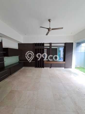 Disewakan segera rumah minimalis strategis 4 Kamar di Kebayoran Baru, Jakarta Selatan Disewakan segera rumah minimalis strategis 4 Kamar di Kebayoran Baru, Jakarta Selatan