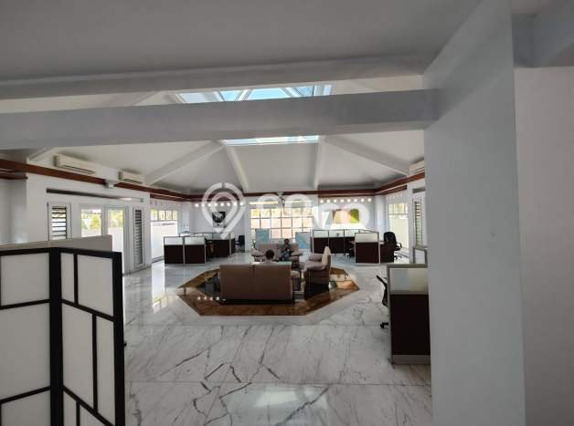 Siap Huni Rumah Mewah 6 Kamar di Kebayoran Baru Dekat ke Mana Pun Siap Huni Rumah Mewah 6 Kamar di Kebayoran Baru Dekat ke Mana Pun