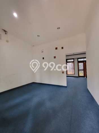 Sewa Rumah Modern di Kebayoran Baru Harga Rp 550 Juta/ Tahun Sewa Rumah Modern di Kebayoran Baru Harga Rp 550 Juta/ Tahun