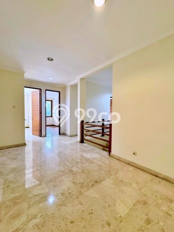 Rumah Mewah LB 350m2 Siap Huni Desain Elegan di Lebak Bulus, Jakarta Selatan Rumah Mewah LB 350m2 Siap Huni Desain Elegan di Lebak Bulus, Jakarta Selatan