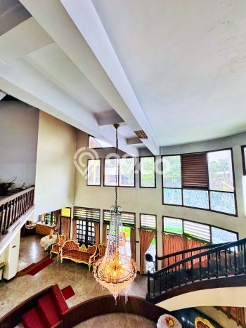 Jual Rumah Mewah Elegan Dengan View Cantik di Simprug, Jakarta Selatan Jual Rumah Mewah Elegan Dengan View Cantik di Simprug, Jakarta Selatan