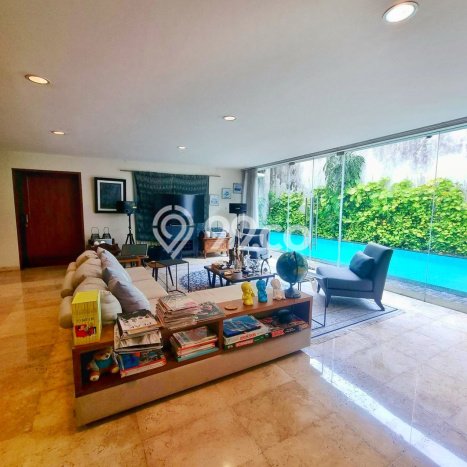 Lokasi terbaik! Rumah siap pakai dikontrakkan di Kebayoran Baru LB 450m2 Lokasi terbaik! Rumah siap pakai dikontrakkan di Kebayoran Baru LB 450m2
