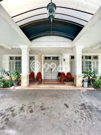 Jual Rumah Mewah Elegan Dengan View Eksklusif di Senopati, Jakarta Selatan Jual Rumah Mewah Elegan Dengan View Eksklusif di Senopati, Jakarta Selatan