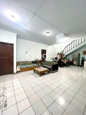 Hunian Mewah LB 200m2 Siap Huni Desain Elegan di Gandaria, Jakarta Selatan Hunian Mewah LB 200m2 Siap Huni Desain Elegan di Gandaria, Jakarta Selatan