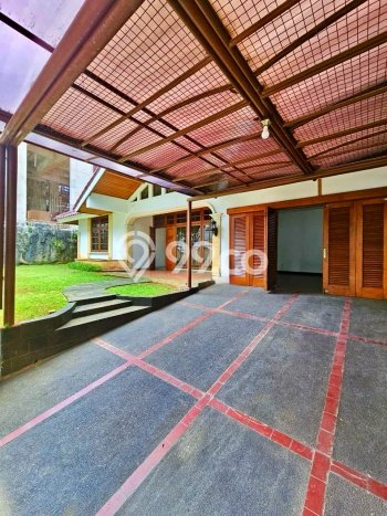 Jual Rumah Luas Elegan Dengan View Eksklusif di Kuningan, Jakarta Selatan Jual Rumah Luas Elegan Dengan View Eksklusif di Kuningan, Jakarta Selatan