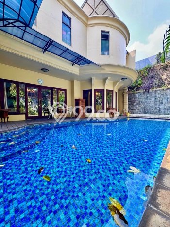 Rumah Mewah LB 840m2 Siap Huni Desain Elegan di Kemang, Jakarta Selatan Rumah Mewah LB 840m2 Siap Huni Desain Elegan di Kemang, Jakarta Selatan