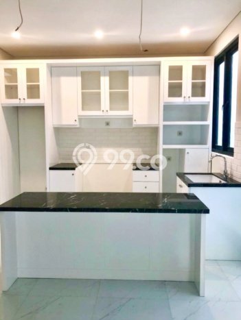 Rumah Sewa Jakarta Selatan LT 120m2 LB 300m2 Kawasan Pondok Indah Rumah Sewa Jakarta Selatan LT 120m2 LB 300m2 Kawasan Pondok Indah