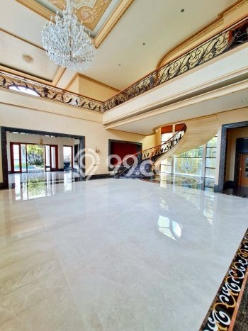 Sewa Rumah Harga Terjangkau di Pondok Indah Jakarta Selatan dengan 4 Kamar Tidur Sewa Rumah Harga Terjangkau di Pondok Indah Jakarta Selatan dengan 4 Kamar Tidur