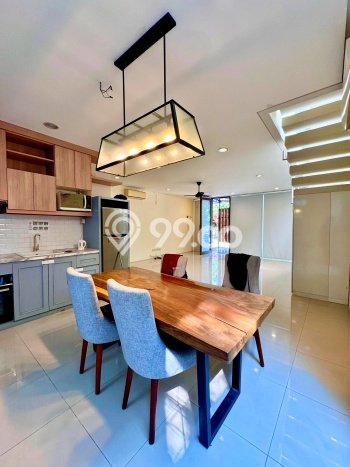 Disewakan! Rumah 3 Kamar Tidur &
2 Kamar Mandi di Lebak Bulus, Jakarta Selatan Disewakan! Rumah 3 Kamar Tidur &
2 Kamar Mandi di Lebak Bulus, Jakarta Selatan