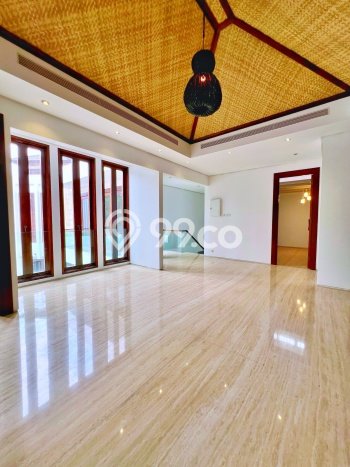 Rumah Luxury Modern Tanpa Renovasi di Pondok Indah Jakarta Selatan Rumah Luxury Modern Tanpa Renovasi di Pondok Indah Jakarta Selatan