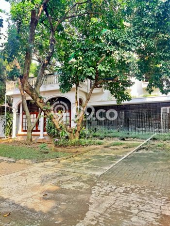 Jual Rumah Mewah Elegan Dengan View Eksklusif di Kampung Rambutan, Jakarta Timur Jual Rumah Mewah Elegan Dengan View Eksklusif di Kampung Rambutan, Jakarta Timur