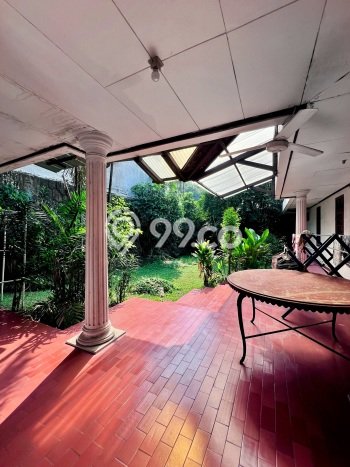 Ready to Use! Luxury House LT 1100m2 Desain Elegan di Lebak Bulus Ready to Use! Luxury House LT 1100m2 Desain Elegan di Lebak Bulus