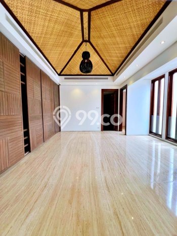 Rumah Luxury Modern Tanpa Renovasi di Pondok Indah Jakarta Selatan Rumah Luxury Modern Tanpa Renovasi di Pondok Indah Jakarta Selatan