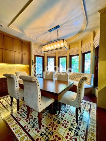 Rumah Mewah LB 840m2 Siap Huni Desain Elegan di Kemang, Jakarta Selatan Rumah Mewah LB 840m2 Siap Huni Desain Elegan di Kemang, Jakarta Selatan