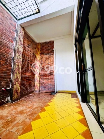 Rumah Elit Modern Siap Huni di Cinere Jakarta Selatan Rumah Elit Modern Siap Huni di Cinere Jakarta Selatan