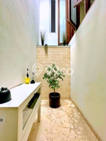 Jual Rumah Luas Megah Dengan View Cantik di Lebak Bulus, Jakarta Selatan Jual Rumah Luas Megah Dengan View Cantik di Lebak Bulus, Jakarta Selatan