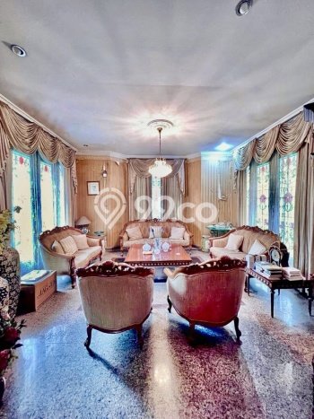 Hunian Mewah LB 500m2 Siap Huni Desain Elegan di Pejaten, Jakarta Selatan Hunian Mewah LB 500m2 Siap Huni Desain Elegan di Pejaten, Jakarta Selatan