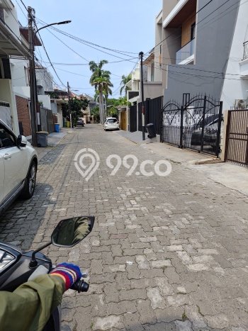 Rumah Luxury Modern Tanpa Renovasi di Sunter Jakarta Utara Rumah Luxury Modern Tanpa Renovasi di Sunter Jakarta Utara