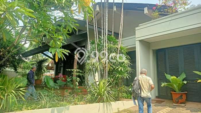 For Sale! Premium House LT 735m2 Desain Modern di Menteng Dalam For Sale! Premium House LT 735m2 Desain Modern di Menteng Dalam