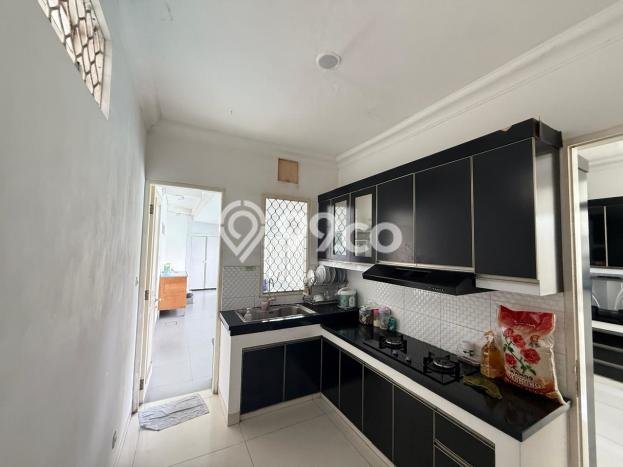 Rumah Luxury Modern Tanpa Renovasi di Tanjung Barat Jakarta Selatan Rumah Luxury Modern Tanpa Renovasi di Tanjung Barat Jakarta Selatan
