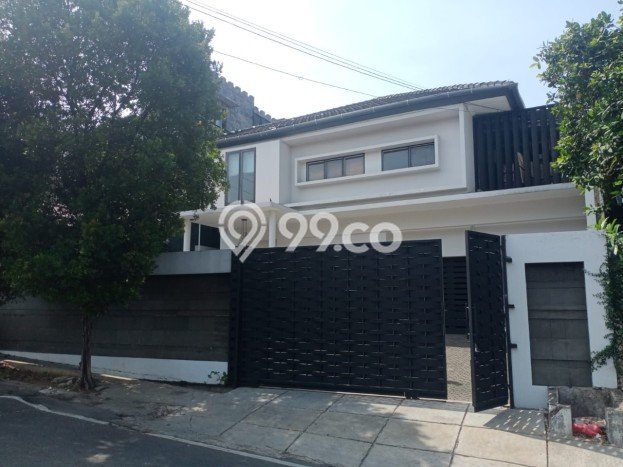 For Sale! Luxury House LT 453m2 Desain Modern di Pondok Pinang For Sale! Luxury House LT 453m2 Desain Modern di Pondok Pinang