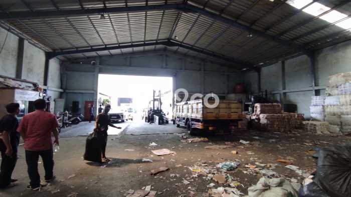 Gudang Strategis Kawasan Pondok Bambu, Luas 697m², Area Bisnis, Dekat Pondok Bambu, Jakarta Timur, Jakarta Timur Gudang Strategis Kawasan Pondok Bambu, Luas 697m², Area Bisnis, Dekat Pondok Bambu, Jakarta Timur, Jakarta Timur