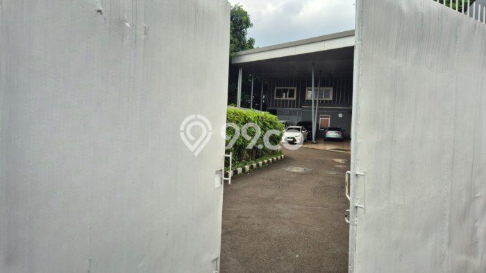 Unit Komersial Dijual di Jakarta Selatan LT 6135m2 & LB 3730m2 Unit Komersial Dijual di Jakarta Selatan LT 6135m2 & LB 3730m2