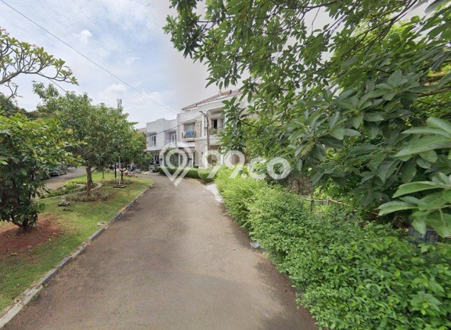 Rumah Mewah LB 200m2 Siap Huni Desain Elegan di Graha Raya, Tangerang Selatan Rumah Mewah LB 200m2 Siap Huni Desain Elegan di Graha Raya, Tangerang Selatan