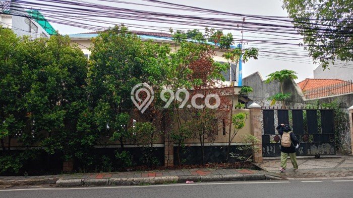 Rumah Mewah Siap Huni LT 646m2 di Pulo Gadung, Jakarta Timur Rumah Mewah Siap Huni LT 646m2 di Pulo Gadung, Jakarta Timur
