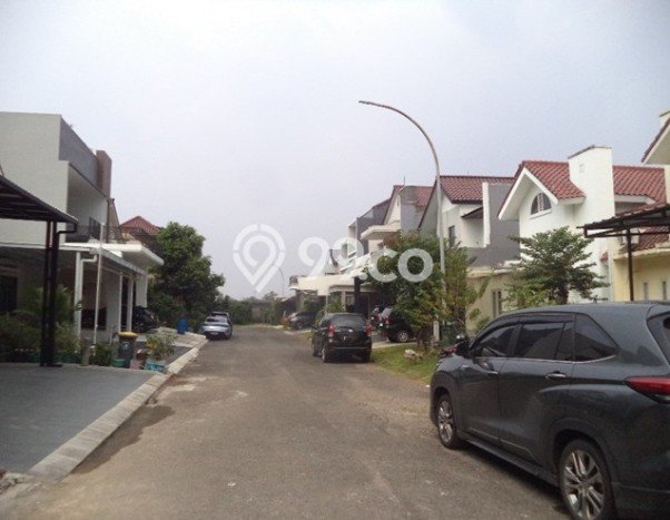 Hunian Cantik Modern Lb 150m2 di Serpong Utara, Tangerang Selatan Hunian Cantik Modern Lb 150m2 di Serpong Utara, Tangerang Selatan