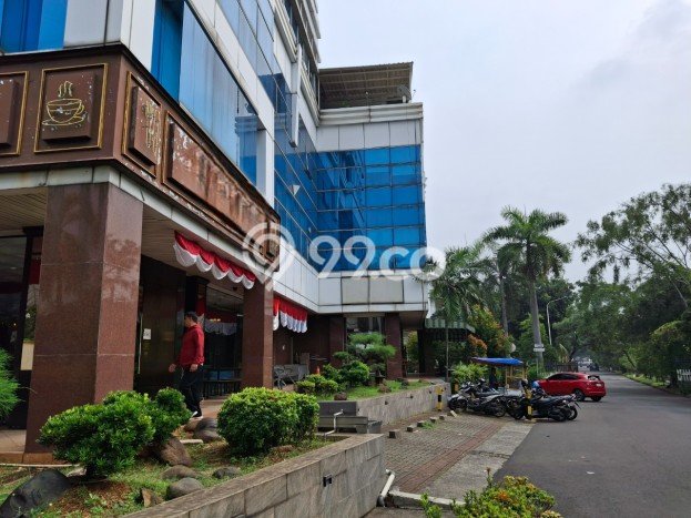 Ruko Dijual di Jakarta Barat LT 200m2 & LB 350m2 Lokasi Terbaik! Ruko Dijual di Jakarta Barat LT 200m2 & LB 350m2 Lokasi Terbaik!