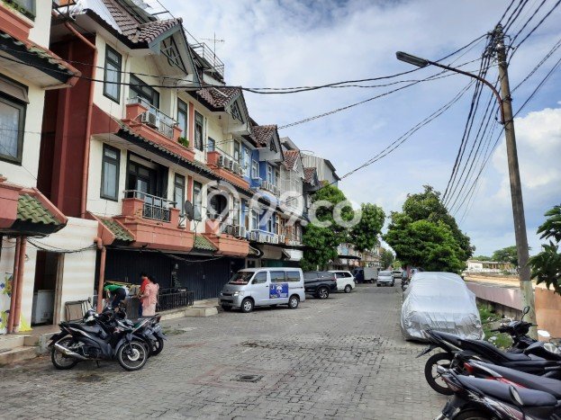 Dijual Ruko Premium Kawasan Kebon Jeruk, Luas 1260m2m², Jalan Utama, Area Bisnis Dijual Ruko Premium Kawasan Kebon Jeruk, Luas 1260m2m², Jalan Utama, Area Bisnis
