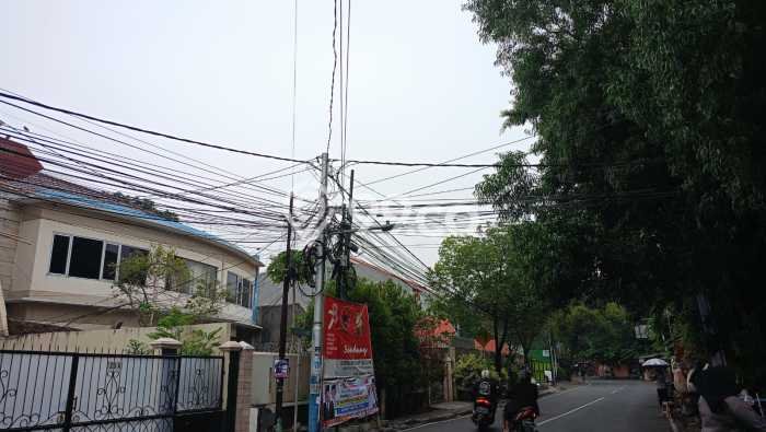 Rumah Mewah Siap Huni LT 646m2 di Pulo Gadung, Jakarta Timur Rumah Mewah Siap Huni LT 646m2 di Pulo Gadung, Jakarta Timur