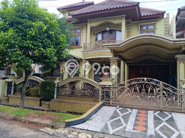 Rumah Luxury Modern Tanpa Renovasi di Kemang Pratama Bekasi Rumah Luxury Modern Tanpa Renovasi di Kemang Pratama Bekasi