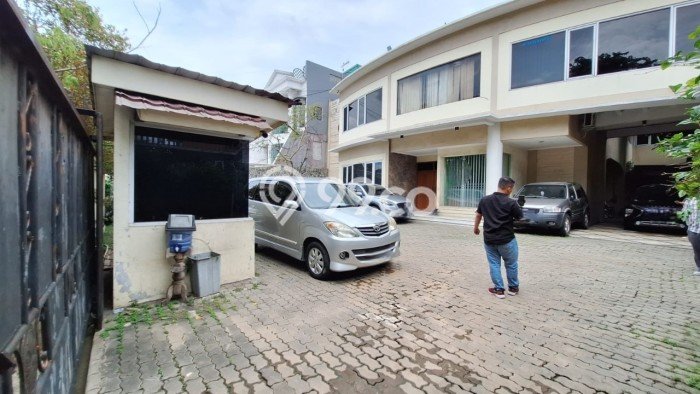 Rumah Mewah Siap Huni LT 646m2 di Pulo Gadung, Jakarta Timur Rumah Mewah Siap Huni LT 646m2 di Pulo Gadung, Jakarta Timur