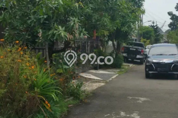 For Sale Rumah 3 Kamar Lokasi Strategis Nyaman dan Strategis di BSD For Sale Rumah 3 Kamar Lokasi Strategis Nyaman dan Strategis di BSD