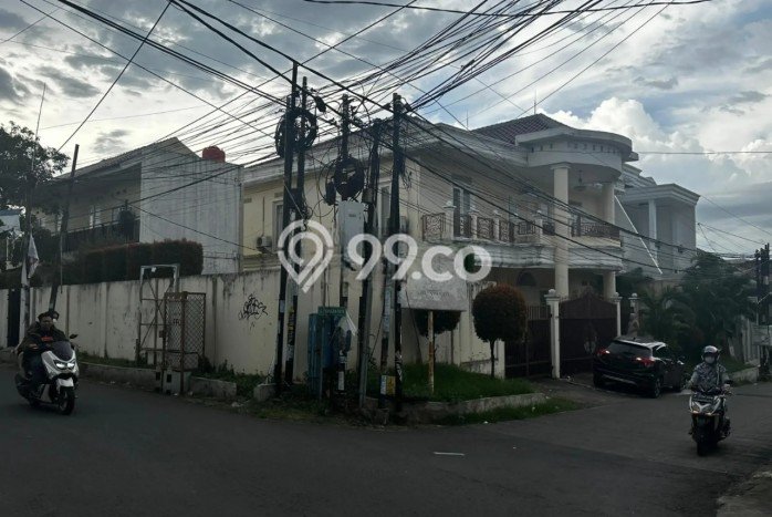 Rumah Luxury Modern Siap Huni di Cireundeu Tangerang Rumah Luxury Modern Siap Huni di Cireundeu Tangerang