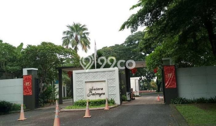 Rumah Modern LT 200m² Terawat di Alam Sutera, Dekat Tempat Strategis, Tangerang Rumah Modern LT 200m² Terawat di Alam Sutera, Dekat Tempat Strategis, Tangerang