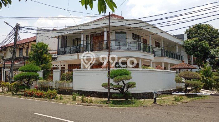 Jual Rumah Luas Elegan Dengan View Cantik di Pondok Indah, Jakarta Selatan Jual Rumah Luas Elegan Dengan View Cantik di Pondok Indah, Jakarta Selatan