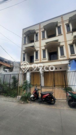 Ruko Komersial Dijual di Gambir Jakarta Pusat LT 170m2 & LB 350m2 Ruko Komersial Dijual di Gambir Jakarta Pusat LT 170m2 & LB 350m2