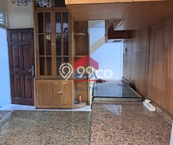Lokasi terbaik! Rumah siap huni disewakan di Bintaro LB 350m2 Lokasi terbaik! Rumah siap huni disewakan di Bintaro LB 350m2