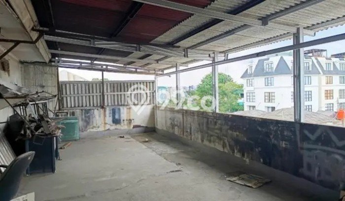 Unit Ruko Dijual di Jakarta Selatan LT 351m2 & LB 570m2 Unit Ruko Dijual di Jakarta Selatan LT 351m2 & LB 570m2