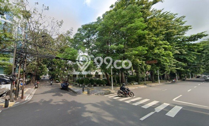 For Sale! Luxury House LT 1959m2 Desain Elegan di Petojo For Sale! Luxury House LT 1959m2 Desain Elegan di Petojo