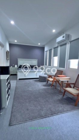 Jual Rumah Mewah Elegan Dengan View Cantik di Kota Wisata, Jakarta Timur Jual Rumah Mewah Elegan Dengan View Cantik di Kota Wisata, Jakarta Timur