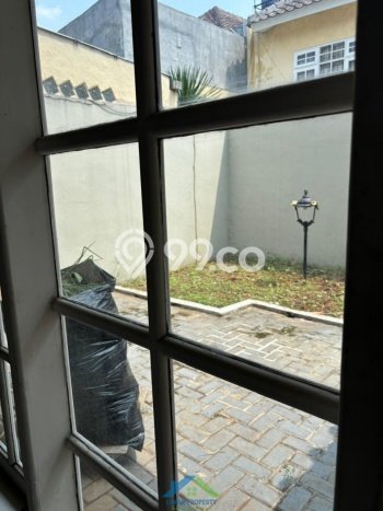 Dijual Hunian Rumah Terawat 3 KT di Legenda Wisata, Jakarta Timur Dijual Hunian Rumah Terawat 3 KT di Legenda Wisata, Jakarta Timur