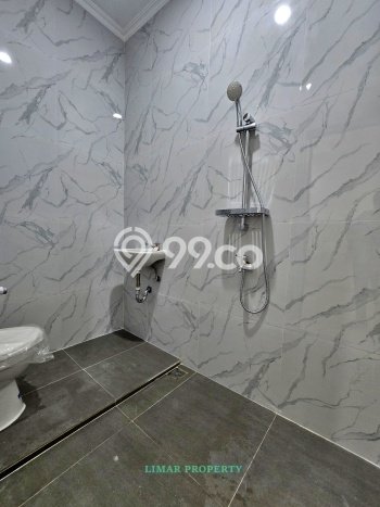 Dijual Rumah Eksklusif 4 KT di Legenda Wisata, Jakarta Timur Dijual Rumah Eksklusif 4 KT di Legenda Wisata, Jakarta Timur