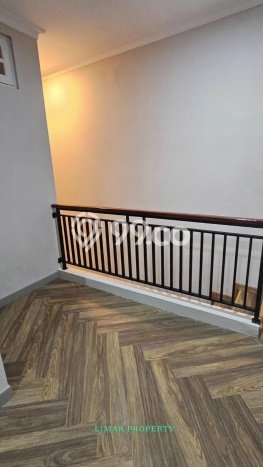 Rumah Modern 5 KT di Kota Wisata Jakarta Timur Unfurnished Rumah Modern 5 KT di Kota Wisata Jakarta Timur Unfurnished